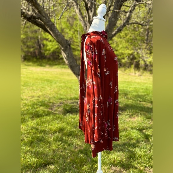 Free People Bohemian Open Back Floral Print Angel Sleeve Blouse Top Size Small - Picture 3 of 8